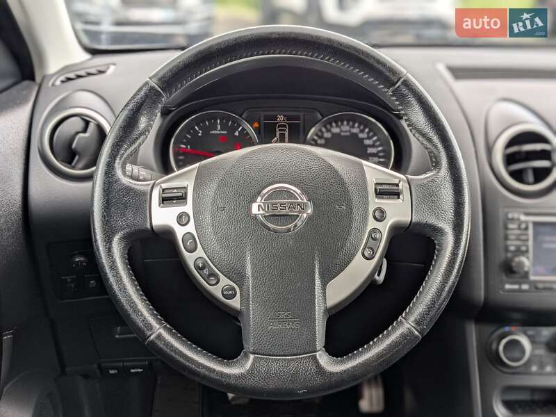 Позашляховик / Кросовер Nissan Qashqai 2013 в Києві
