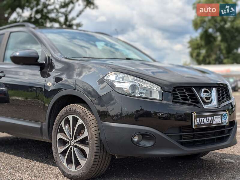 Позашляховик / Кросовер Nissan Qashqai 2013 в Києві