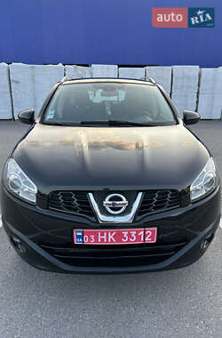 Позашляховик / Кросовер Nissan Qashqai 2013 в 