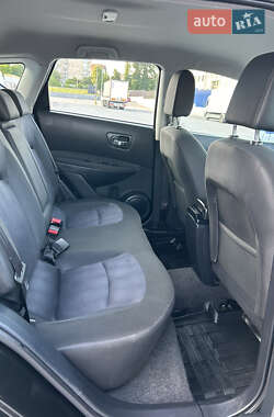 Позашляховик / Кросовер Nissan Qashqai 2013 в 