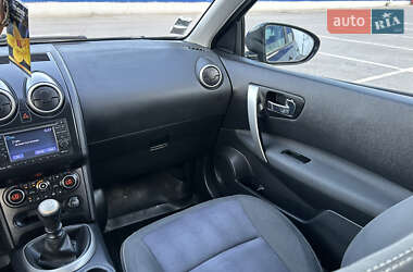 Позашляховик / Кросовер Nissan Qashqai 2013 в 