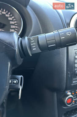 Позашляховик / Кросовер Nissan Qashqai 2013 в 