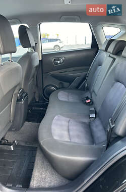Позашляховик / Кросовер Nissan Qashqai 2013 в 