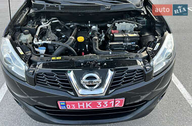 Позашляховик / Кросовер Nissan Qashqai 2013 в 