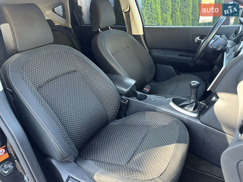 Позашляховик / Кросовер Nissan Qashqai 2009 в Тернополі