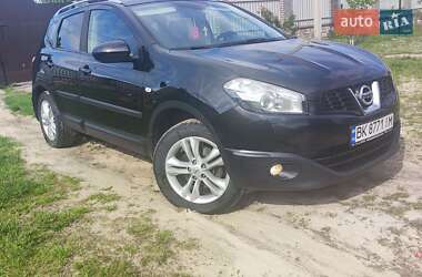 Внедорожник / Кроссовер Nissan Qashqai 2011 в Сарнах