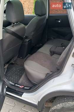 Внедорожник / Кроссовер Nissan Qashqai 2009 в 