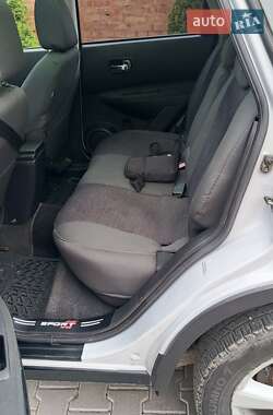 Внедорожник / Кроссовер Nissan Qashqai 2009 в 