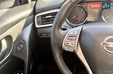 Внедорожник / Кроссовер Nissan Qashqai 2015 в 