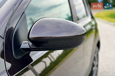 Внедорожник / Кроссовер Nissan Qashqai 2012 в 