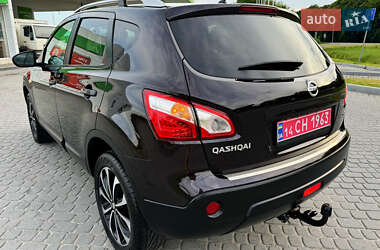 Внедорожник / Кроссовер Nissan Qashqai 2012 в 