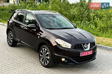 Внедорожник / Кроссовер Nissan Qashqai 2012 в 
