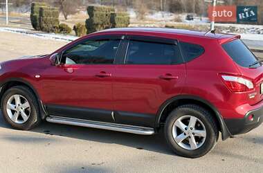 Внедорожник / Кроссовер Nissan Qashqai 2012 в 