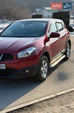 Внедорожник / Кроссовер Nissan Qashqai 2012 в 