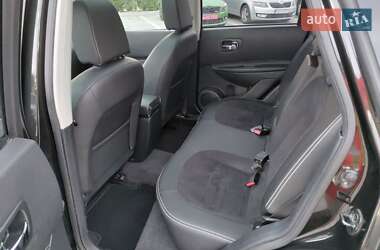 Позашляховик / Кросовер Nissan Qashqai 2013 в 
