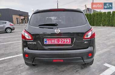Позашляховик / Кросовер Nissan Qashqai 2013 в 