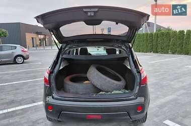 Позашляховик / Кросовер Nissan Qashqai 2013 в 
