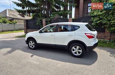 Позашляховик / Кросовер Nissan Qashqai 2011 в 