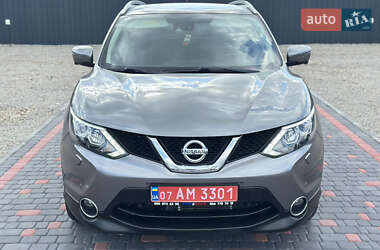 Внедорожник / Кроссовер Nissan Qashqai 2014 в 