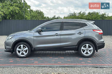 Внедорожник / Кроссовер Nissan Qashqai 2014 в 