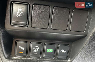 Внедорожник / Кроссовер Nissan Qashqai 2014 в 
