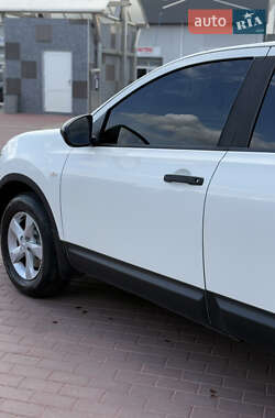 Внедорожник / Кроссовер Nissan Qashqai 2013 в 