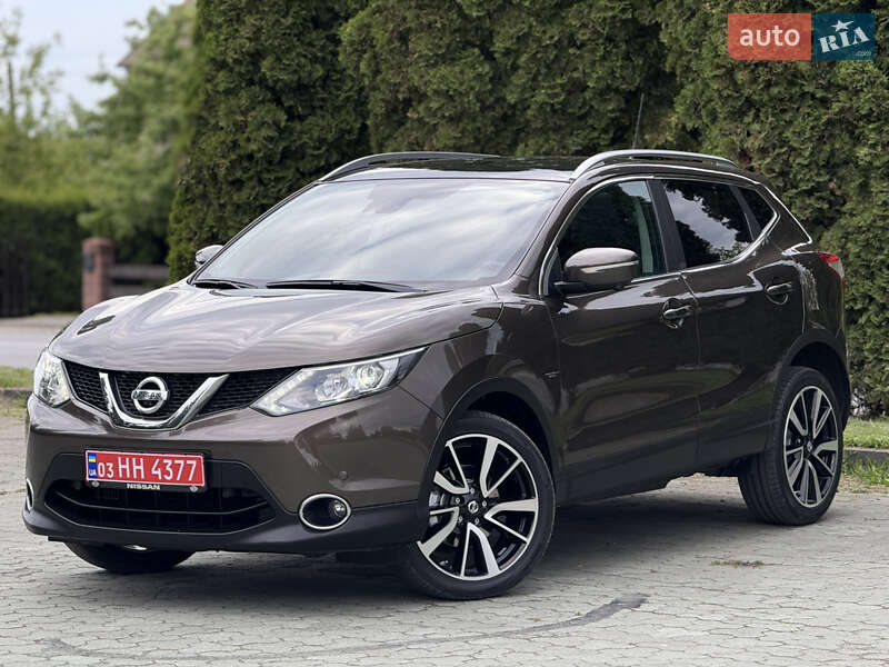 Позашляховик / Кросовер Nissan Qashqai 2014 в 