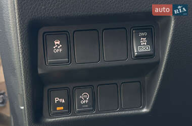 Позашляховик / Кросовер Nissan Qashqai 2014 в 