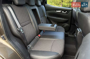 Позашляховик / Кросовер Nissan Qashqai 2014 в 