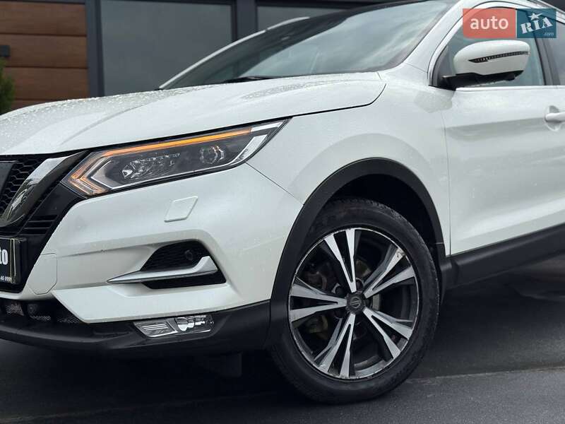 Внедорожник / Кроссовер Nissan Qashqai 2017 в Ровно фото 3 Внедорожник / Кроссовер Nissan Qashqai 2017 в Ровно