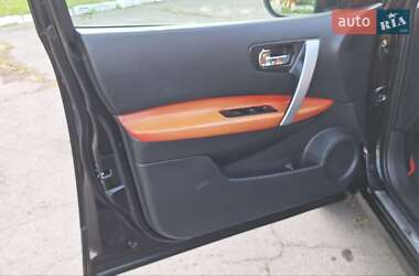 Позашляховик / Кросовер Nissan Qashqai 2009 в 