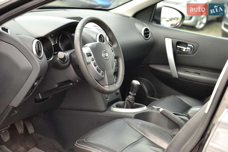 Внедорожник / Кроссовер Nissan Qashqai 2009 в Луцке