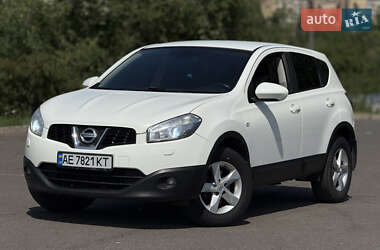 Внедорожник / Кроссовер Nissan Qashqai 2013 в 