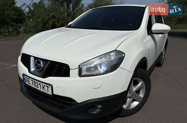 Внедорожник / Кроссовер Nissan Qashqai 2013 в 