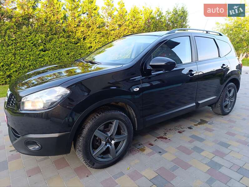 Внедорожник / Кроссовер Nissan Qashqai 2014 в 