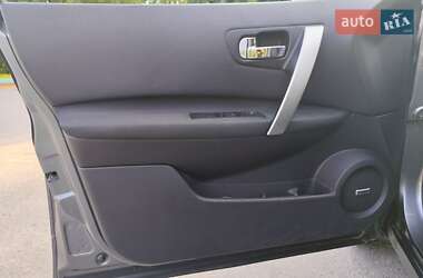 Внедорожник / Кроссовер Nissan Qashqai 2011 в 