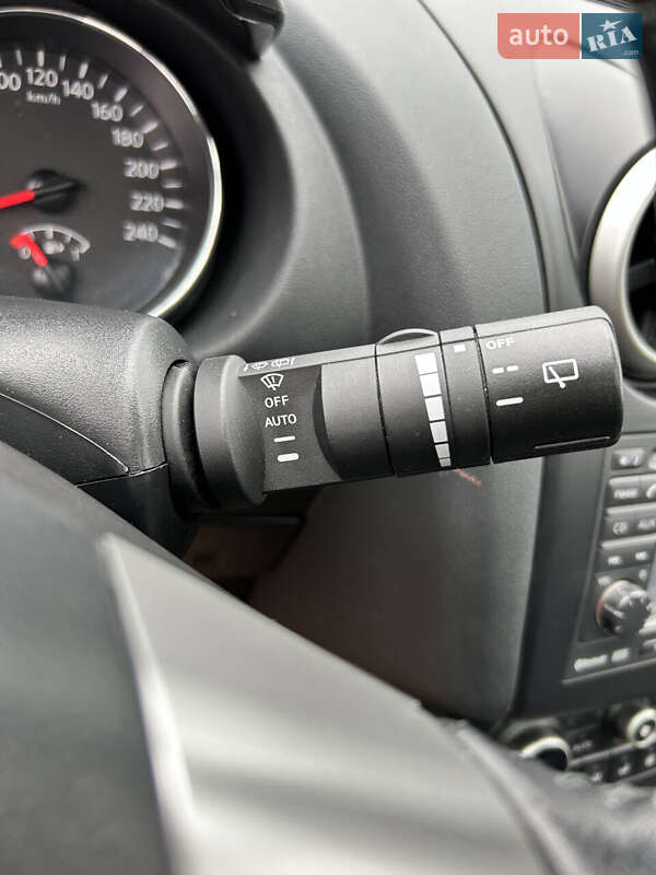 Внедорожник / Кроссовер Nissan Qashqai 2012 в Сумах