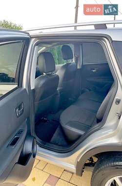 Внедорожник / Кроссовер Nissan Qashqai 2012 в 