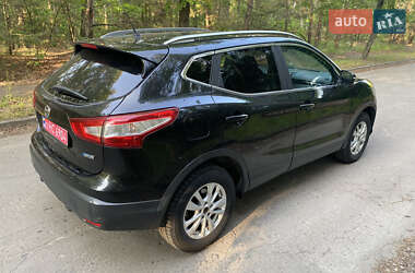 Внедорожник / Кроссовер Nissan Qashqai 2014 в 