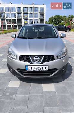 Позашляховик / Кросовер Nissan Qashqai 2013 в Бучі