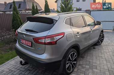 Внедорожник / Кроссовер Nissan Qashqai 2015 в 