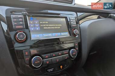 Внедорожник / Кроссовер Nissan Qashqai 2015 в 