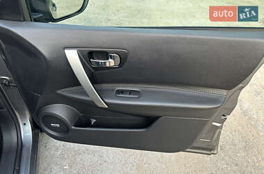 Внедорожник / Кроссовер Nissan Qashqai 2013 в 