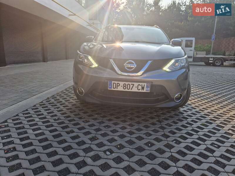 Внедорожник / Кроссовер Nissan Qashqai 2015 в Луцке