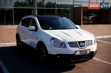 Внедорожник / Кроссовер Nissan Qashqai 2009 в 