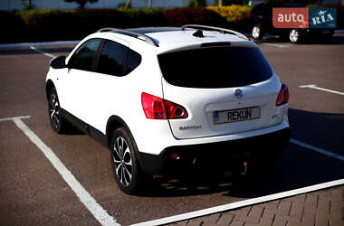 Внедорожник / Кроссовер Nissan Qashqai 2009 в 