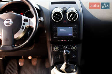 Внедорожник / Кроссовер Nissan Qashqai 2009 в 