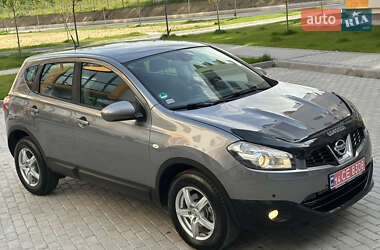 Внедорожник / Кроссовер Nissan Qashqai 2011 в 