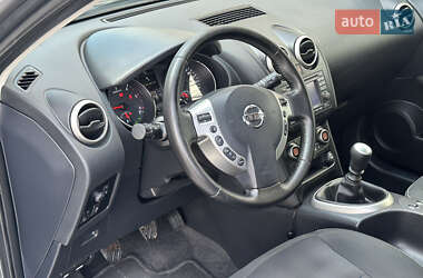 Внедорожник / Кроссовер Nissan Qashqai 2011 в 