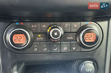 Внедорожник / Кроссовер Nissan Qashqai 2011 в 